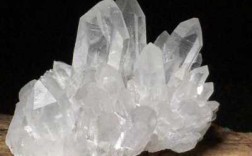 什么是水晶晶簇（水晶簇怎么形成的）