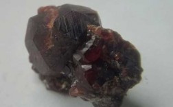 石榴石属于什么晶系（石榴石属于什么晶系类型）