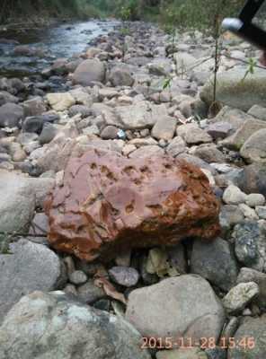 什么河里好看的石头多（什么河里好看的石头多呢）-图1