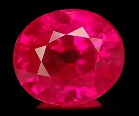 红宝石是什么颜色（红宝石在紫光灯下是什么颜色）-图3