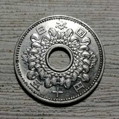日本的硬币上有50是什么（日本硬币500图片大全）-图2