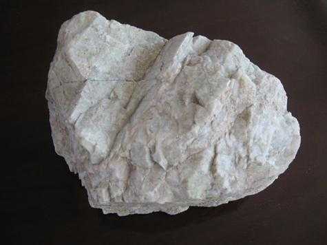 钠石是什么样的（钠长石有辐射吗）-图1