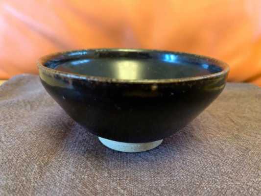 黑釉瓷碗什么年代（黑釉碗收藏价值）-图1