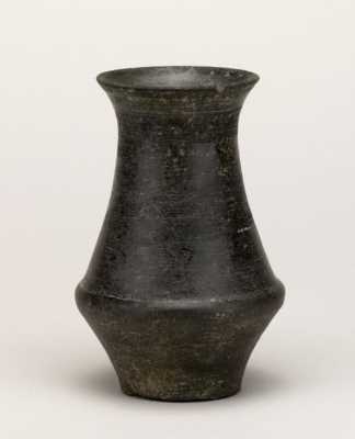 龙山文化陶器以什么驰名（龙山文化典型陶器）-图1