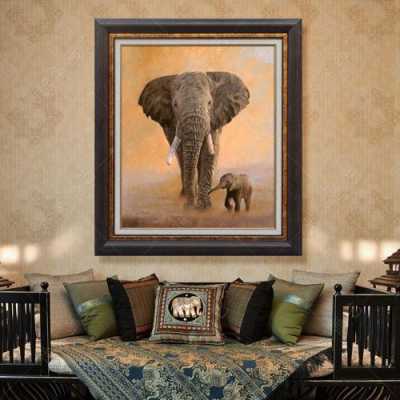 家里挂大象象征着什么（家里面挂大象画的含义）-图3