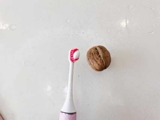 刷核桃用什么牙刷（刷核桃用牙刷行吗）-图1